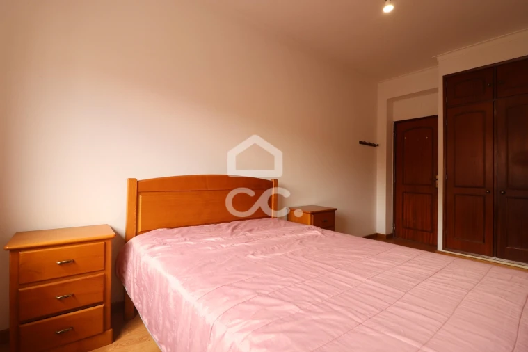 Apartamento T3 para Arrendamento em São Martinho do Bispo e Ribeira de Frades Foto 8