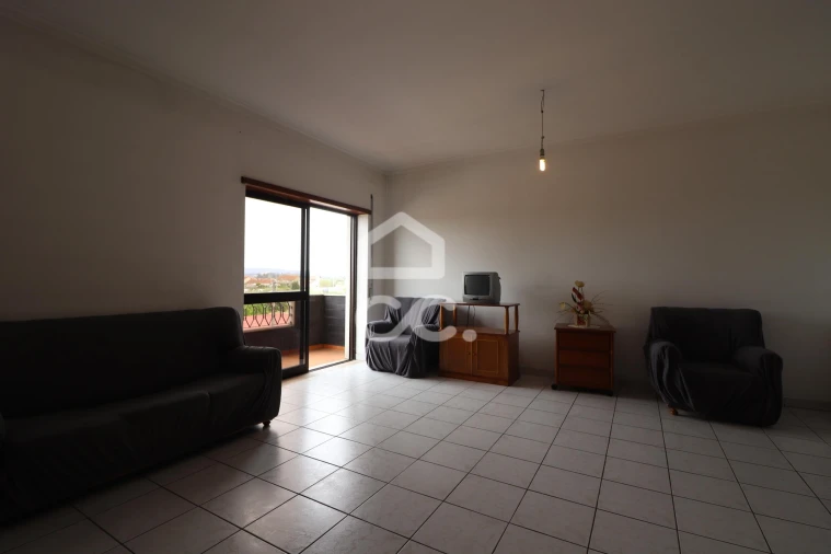 Apartamento T3 para Arrendamento em São Martinho do Bispo e Ribeira de Frades Foto 2