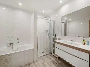 Moradia T4 para Venda em Lagoa e Carvoeiro