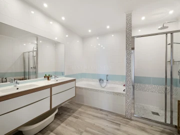 Moradia T4 para Venda em Lagoa e Carvoeiro