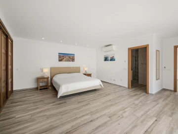 Moradia T4 para Venda em Lagoa e Carvoeiro