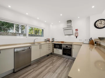 Moradia T4 para Venda em Lagoa e Carvoeiro