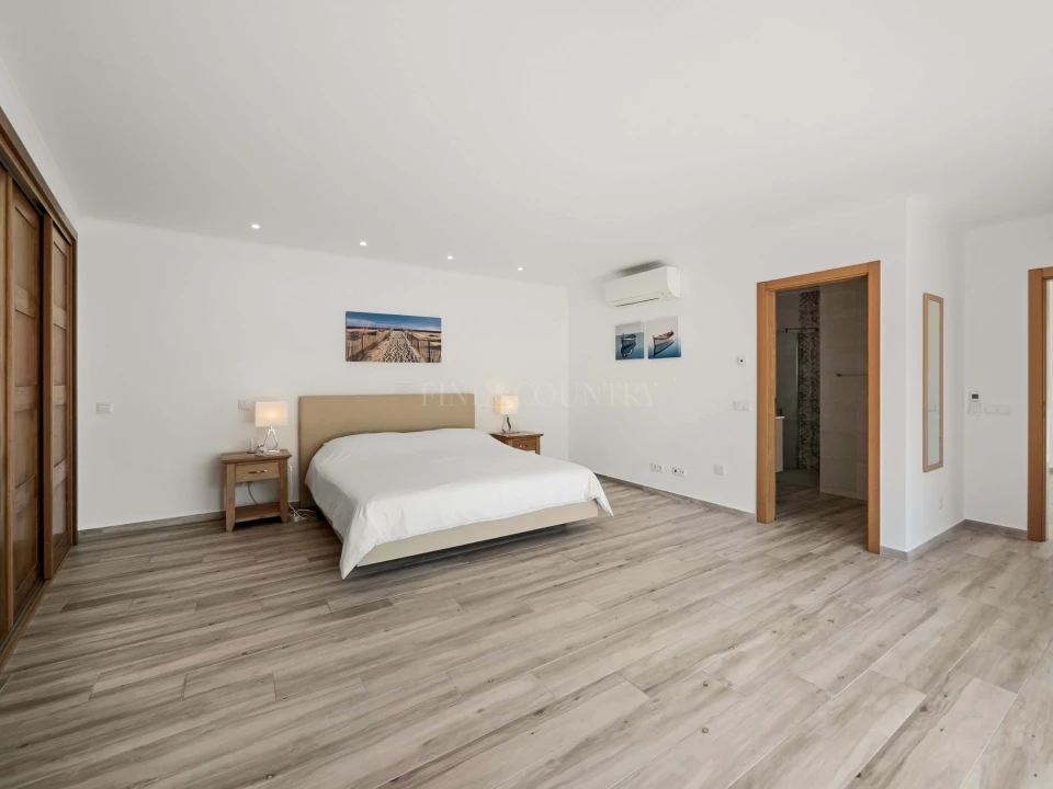 Moradia T4 para Venda em Lagoa e Carvoeiro Foto 20