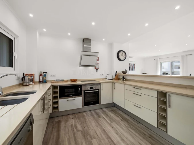 Moradia T4 para Venda em Lagoa e Carvoeiro Foto 7