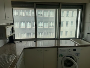 Apartamento T2 para Arrendamento em Santa Marinha