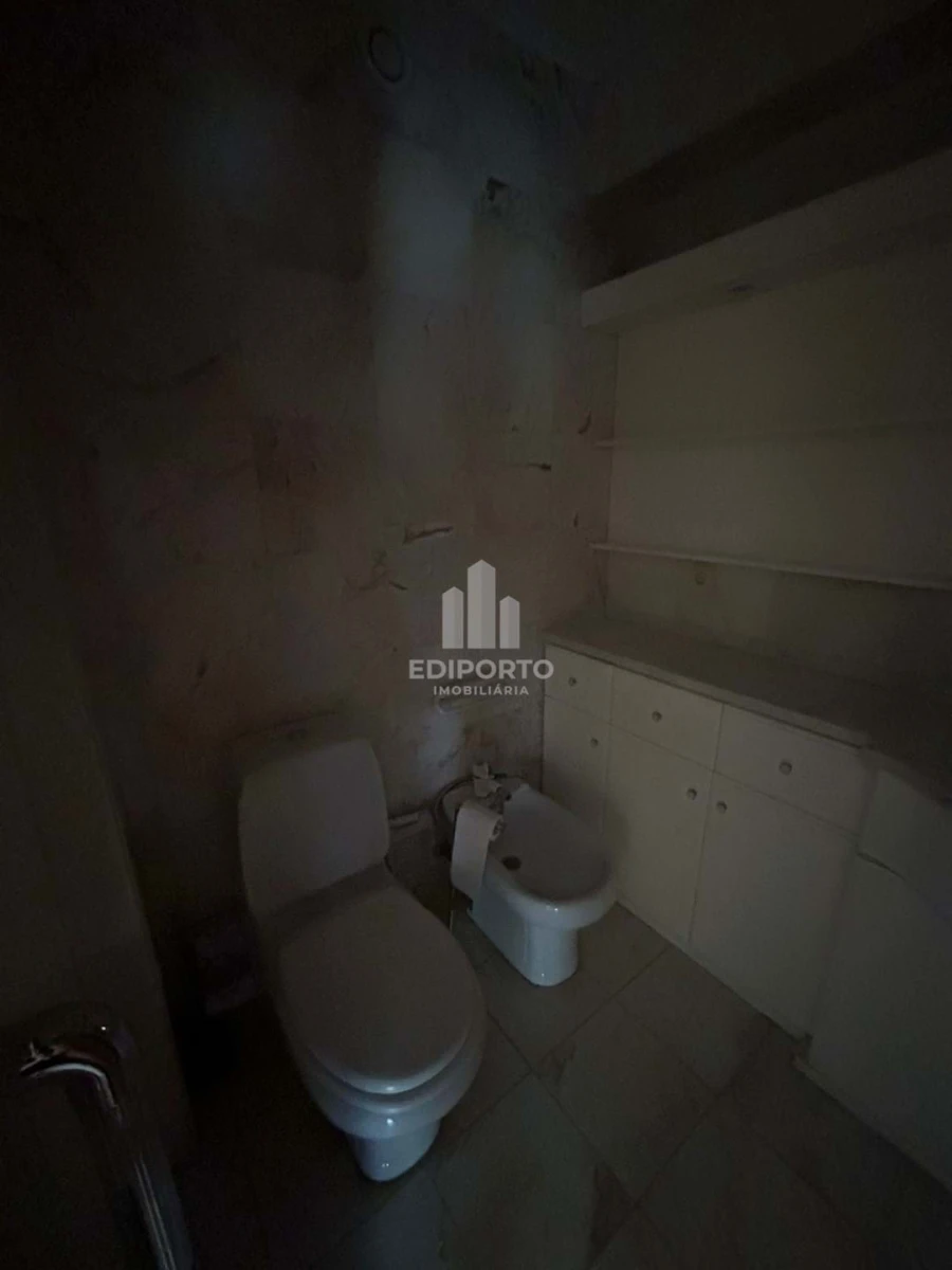 Apartamento T2 para Arrendamento em Santa Marinha Foto 23