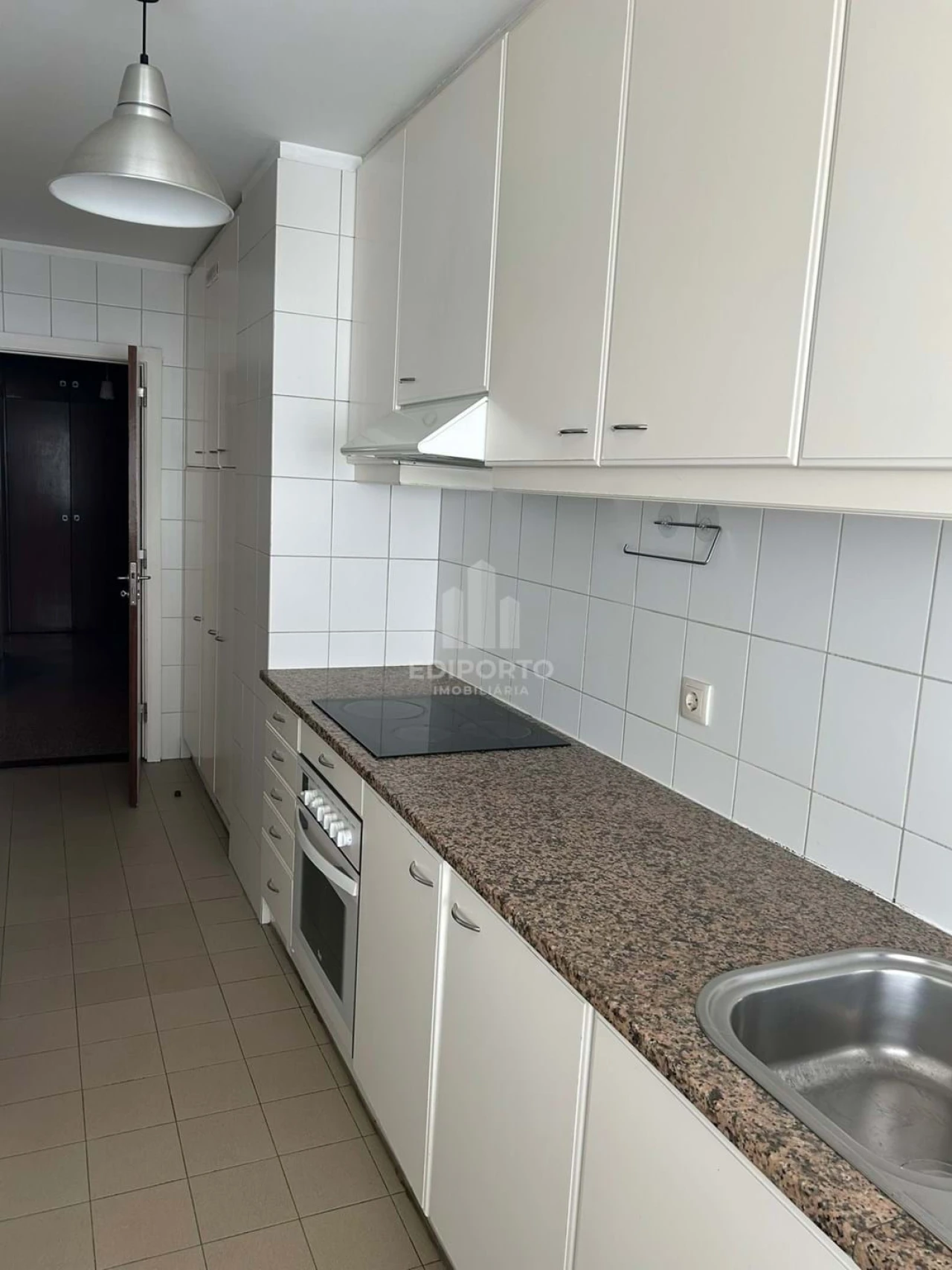Apartamento T2 para Arrendamento em Santa Marinha Foto 18