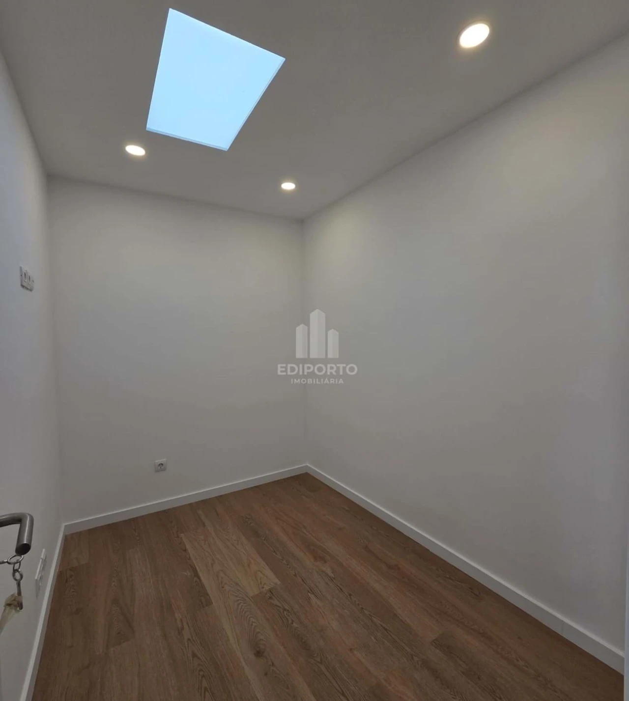 Moradia T2 para Venda em Santa Marinha e São Pedro da Afurada Foto 6