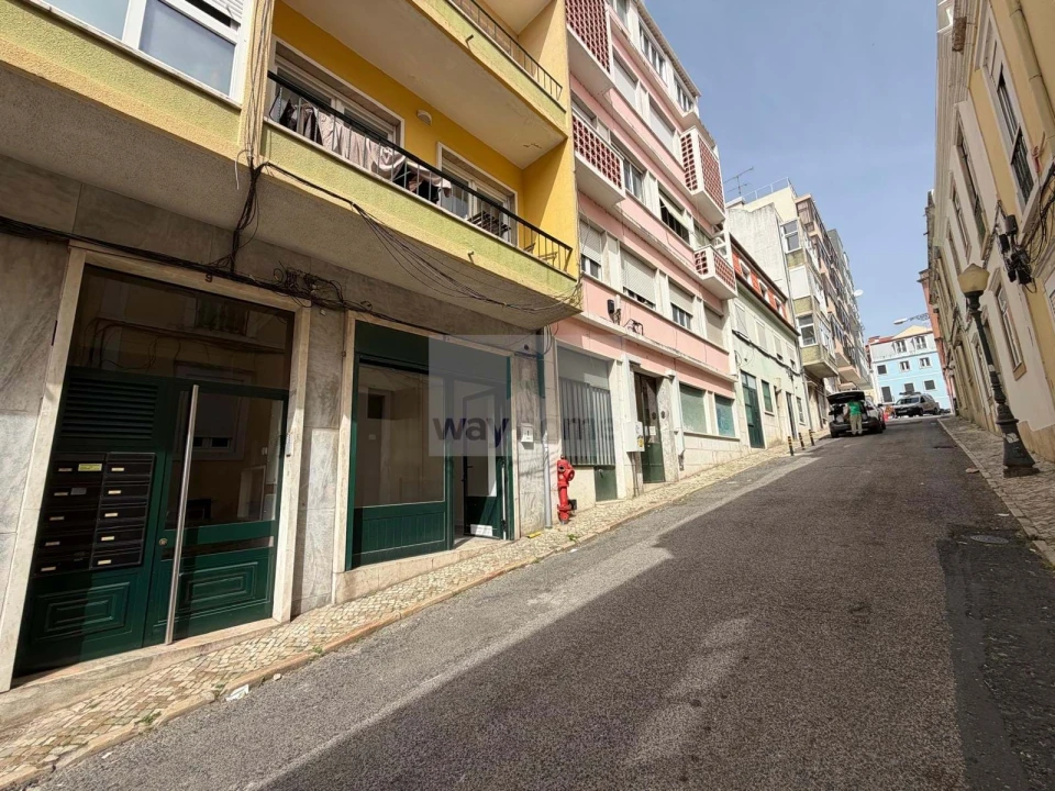 Negócio para Arrendamento em Penha de França Foto 1