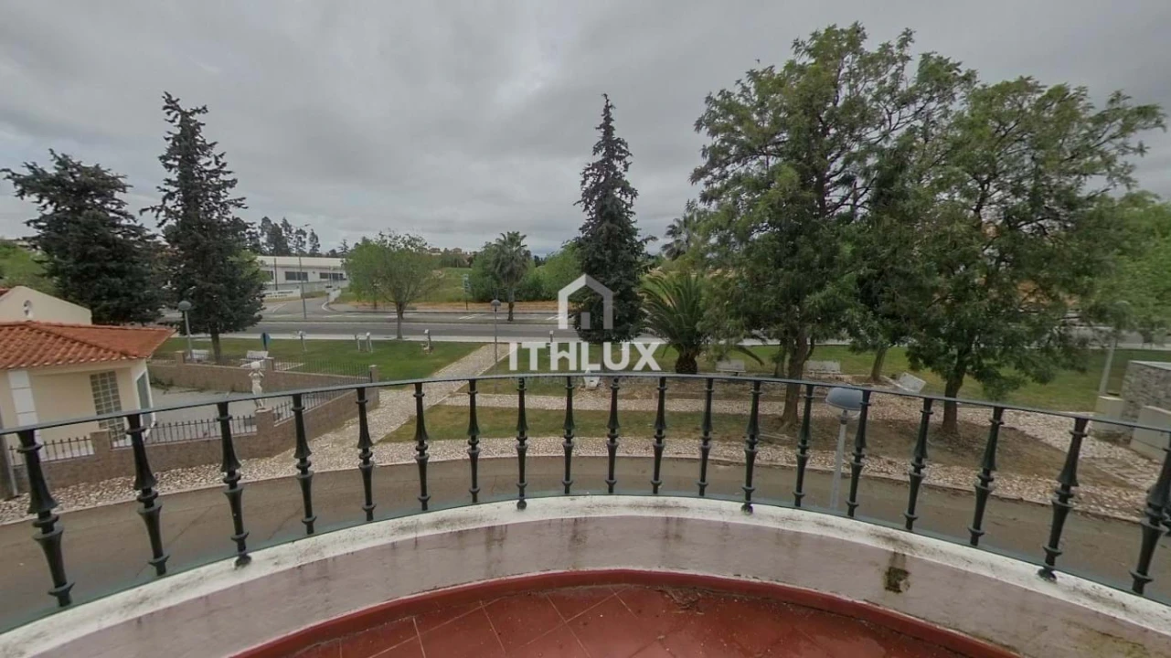 Moradia T5 para Venda em Assunção, Ajuda, Salvador e Santo Ildefonso Foto 27