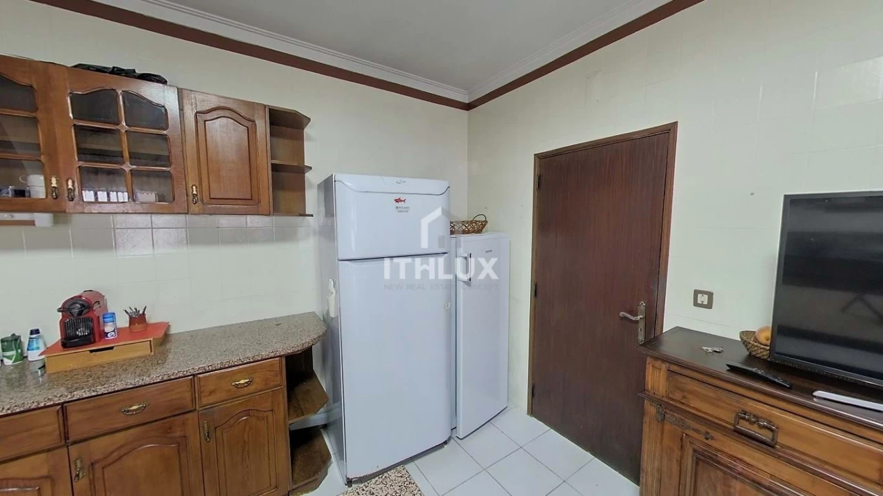 Moradia T5 para Venda em Assunção, Ajuda, Salvador e Santo Ildefonso Foto 16