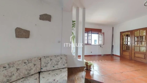 Moradia T5 para Venda em Assunção, Ajuda, Salvador e Santo Ildefonso