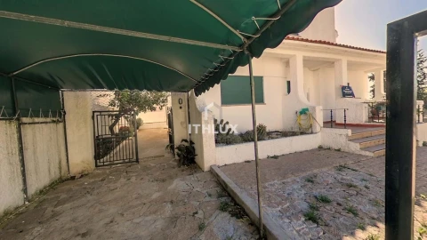 Moradia T5 para Venda em Assunção, Ajuda, Salvador e Santo Ildefonso