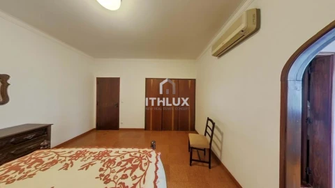 Moradia T5 para Venda em Assunção, Ajuda, Salvador e Santo Ildefonso