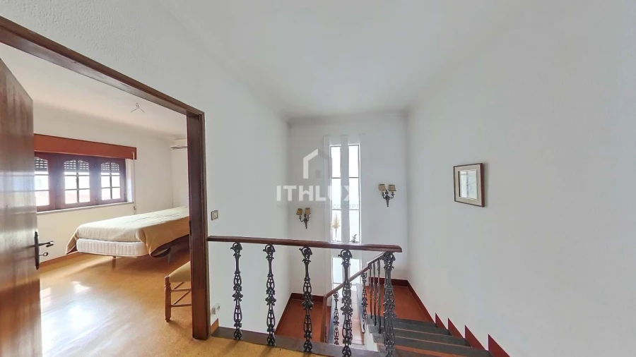 Moradia T5 para Venda em Assunção, Ajuda, Salvador e Santo Ildefonso Foto 24