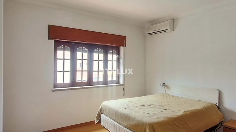 Moradia T5 para Venda em Assunção, Ajuda, Salvador e Santo Ildefonso Foto 28