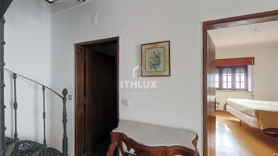 Moradia T5 para Venda em Assunção, Ajuda, Salvador e Santo Ildefonso Foto 23