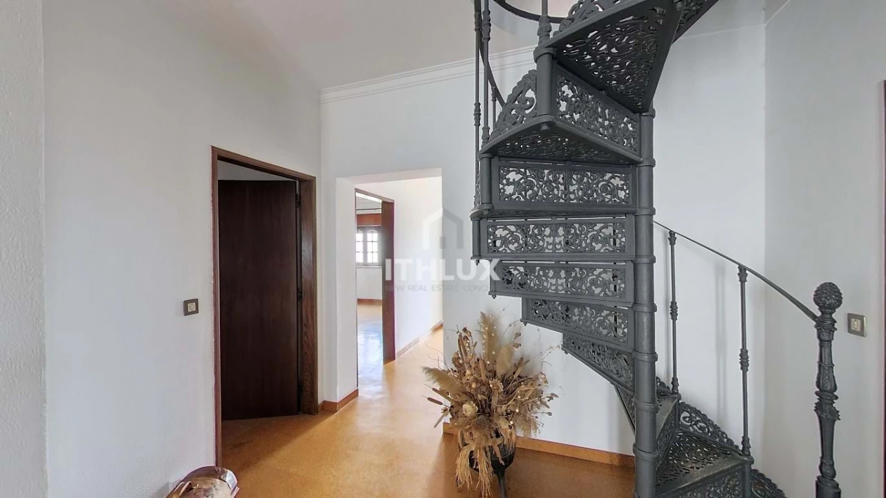 Moradia T5 para Venda em Assunção, Ajuda, Salvador e Santo Ildefonso Foto 26