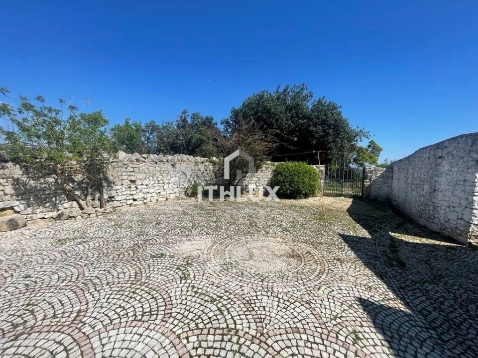 Moradia T4 para Venda em Santa Barbara de Nexe Foto 28