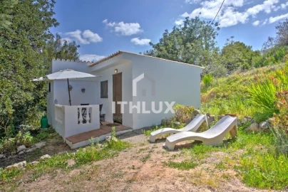 Moradia T4 para Venda em Santa Barbara de Nexe