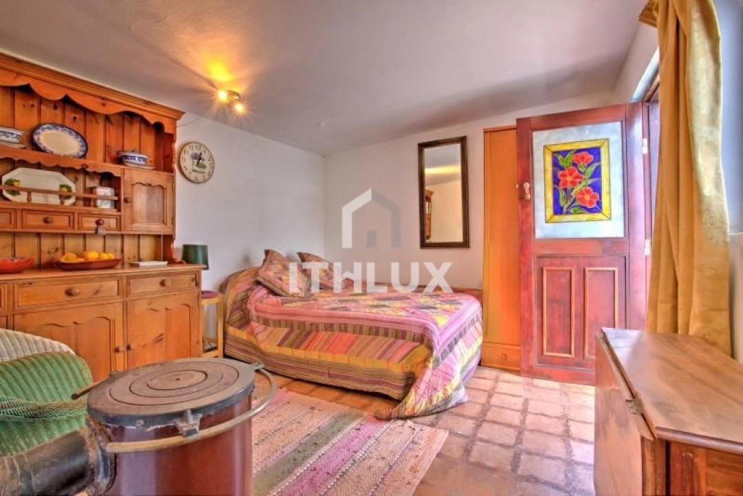 Moradia T4 para Venda em Santa Barbara de Nexe Foto 40