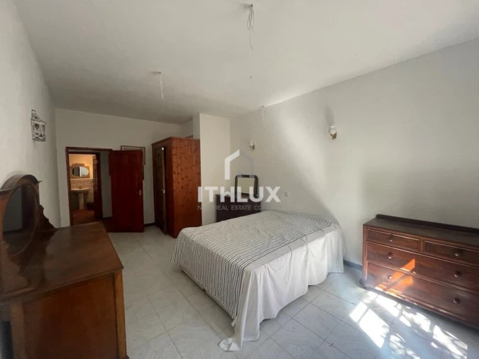 Moradia T4 para Venda em Santa Barbara de Nexe Foto 16