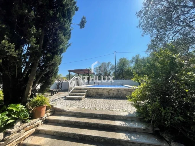 Moradia T4 para Venda em Santa Barbara de Nexe Foto 6