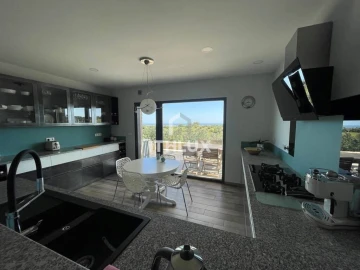 Moradia T4 para Venda em Santa Catarina da Fonte do Bispo