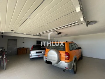 Moradia T4 para Venda em Santa Catarina da Fonte do Bispo