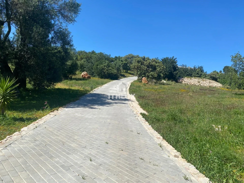 Moradia T4 para Venda em Santa Catarina da Fonte do Bispo Foto 6