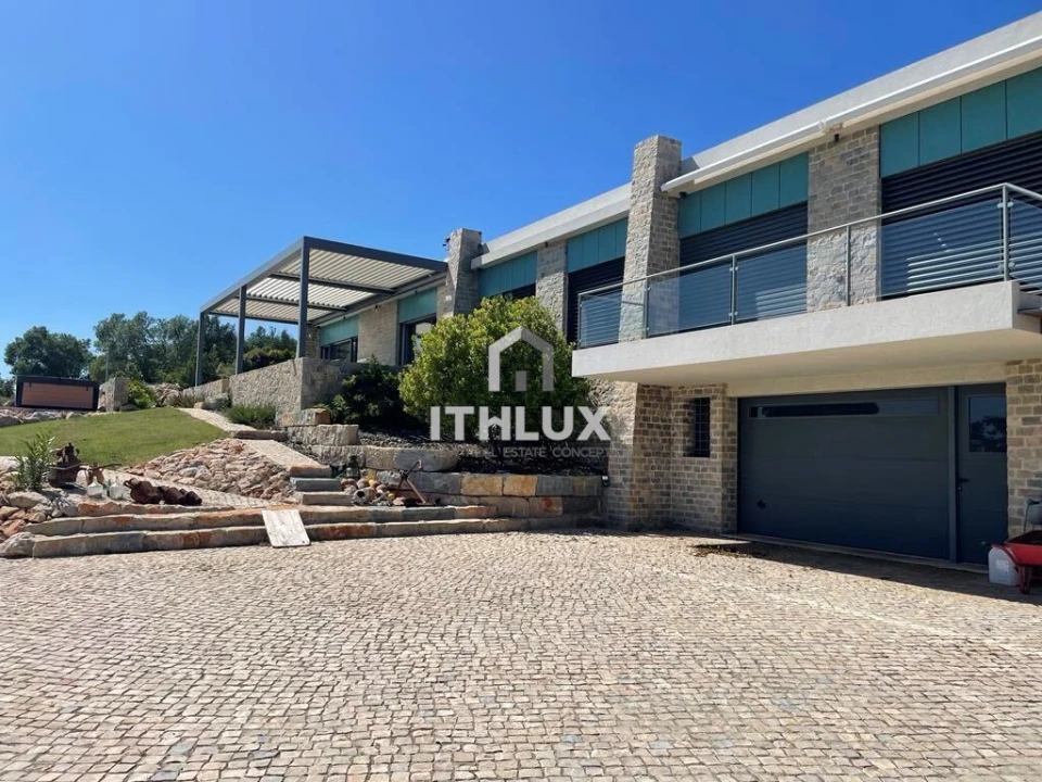 Moradia T4 para Venda em Santa Catarina da Fonte do Bispo Foto 1