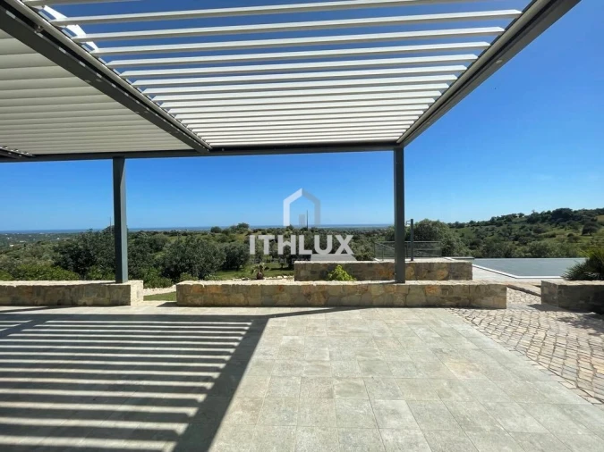 Moradia T4 para Venda em Santa Catarina da Fonte do Bispo Foto 3