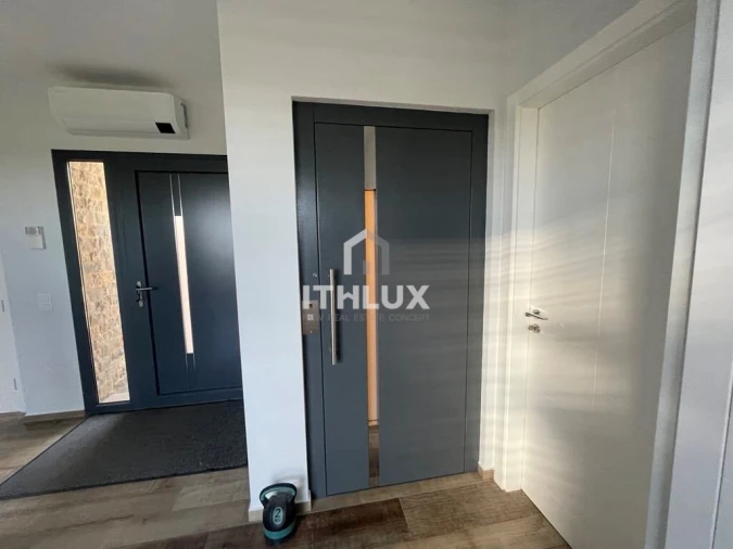 Moradia T4 para Venda em Santa Catarina da Fonte do Bispo Foto 8