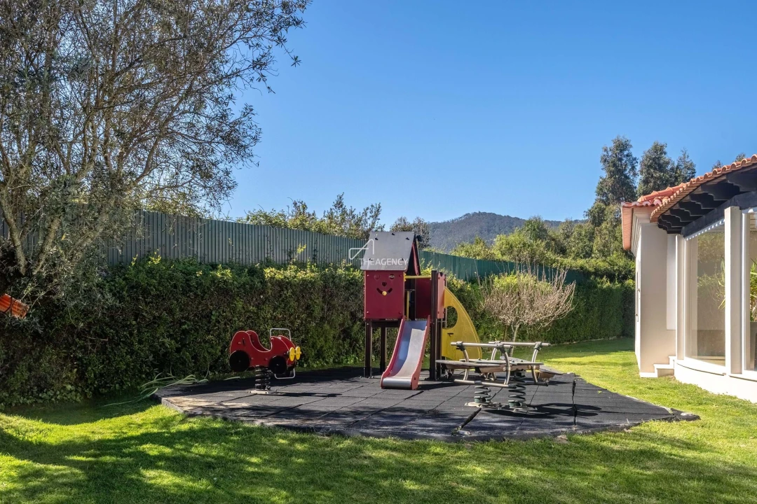 Moradia T5 para Venda em Agualva e Mira-Sintra Foto 62