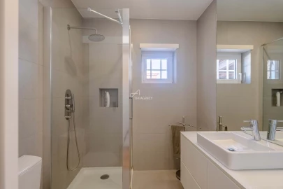 Moradia T5 para Venda em Agualva e Mira-Sintra