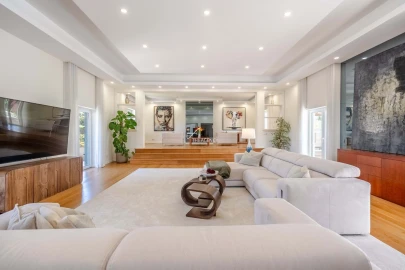 Moradia T5 para Venda em Agualva e Mira-Sintra