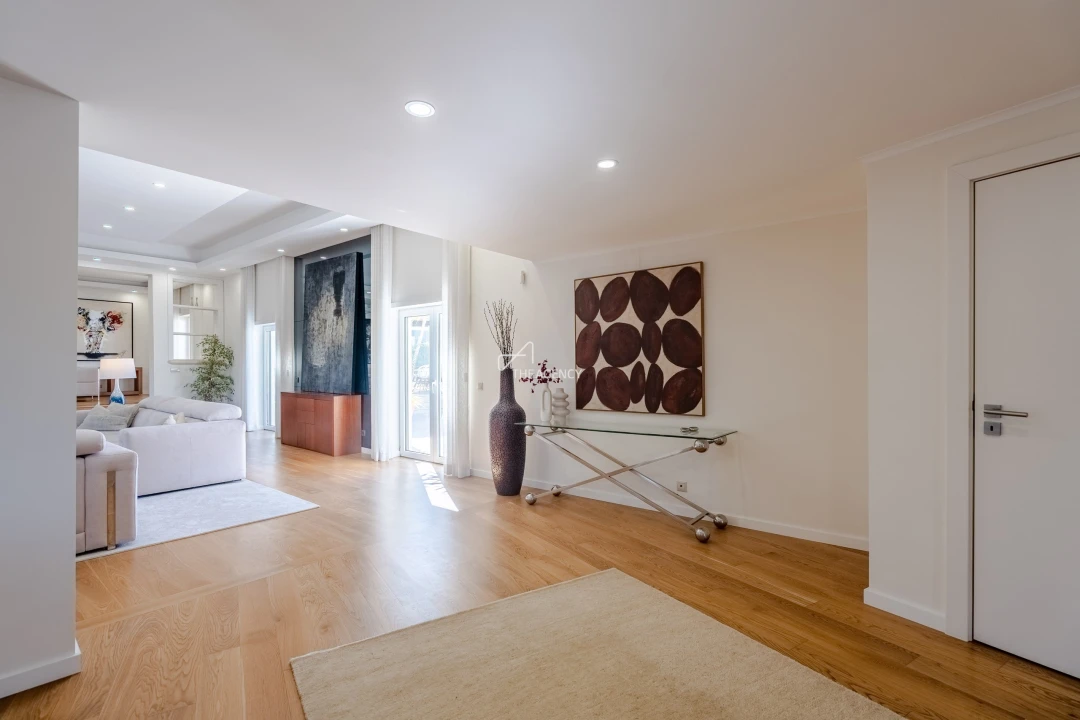 Moradia T5 para Venda em Agualva e Mira-Sintra Foto 22