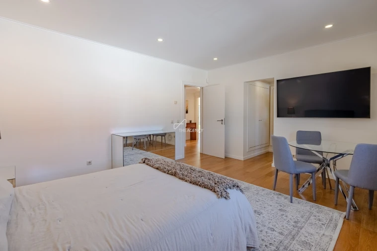 Moradia T5 para Venda em Agualva e Mira-Sintra Foto 42