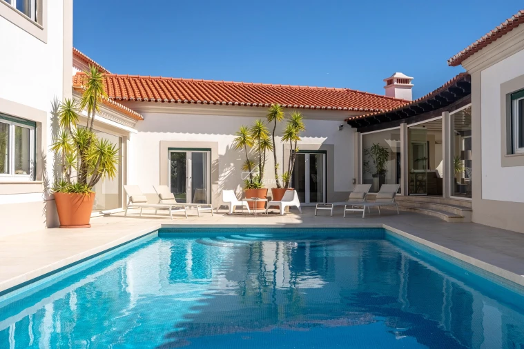 Moradia T5 para Venda em Agualva e Mira-Sintra Foto 5