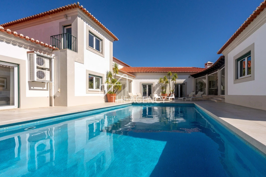 Moradia T5 para Venda em Agualva e Mira-Sintra Foto 2