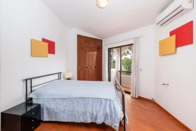 Moradia T3 para Venda em Quarteira