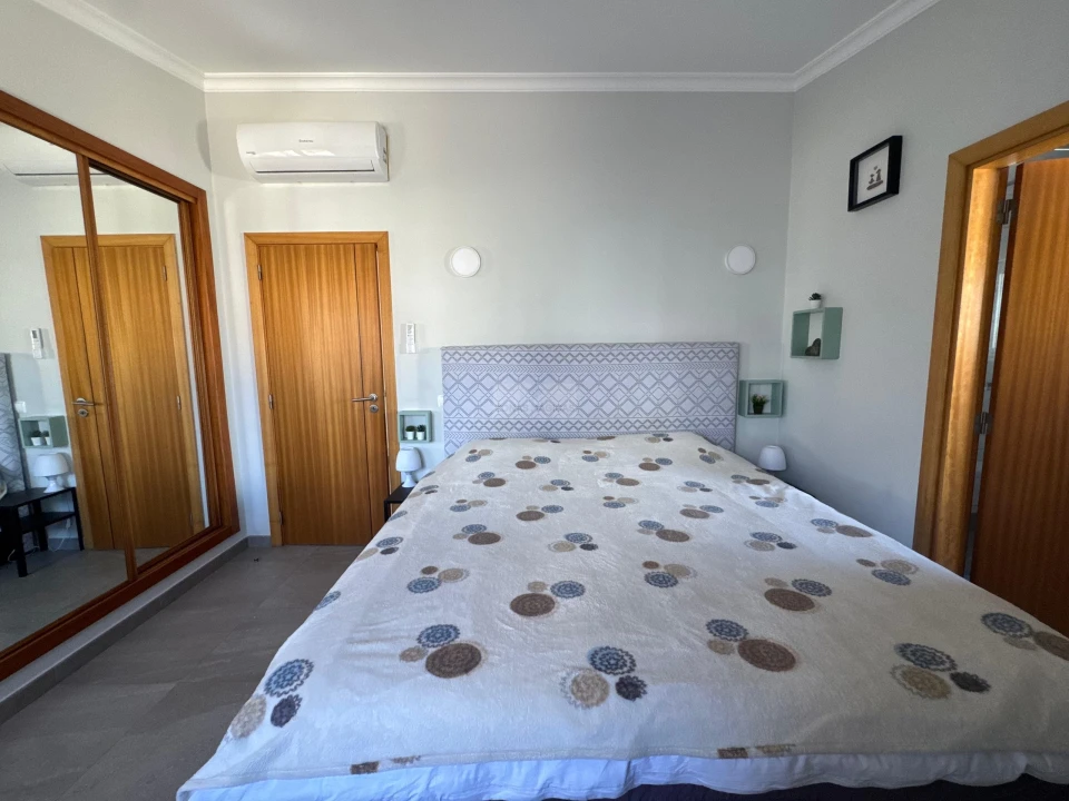 Moradia T4 para Venda em Lagos (São Sebastião e Santa Maria) Foto 26