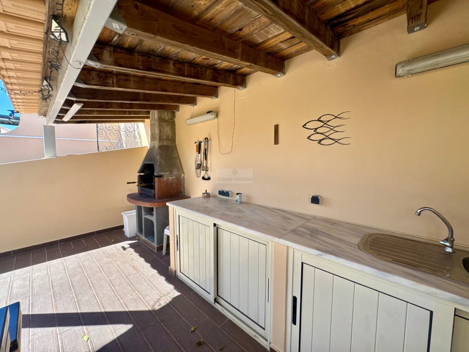 Moradia T4 para Venda em Lagos (São Sebastião e Santa Maria) Foto 16