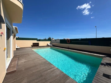 Moradia T4 para Venda em Lagos (São Sebastião e Santa Maria)