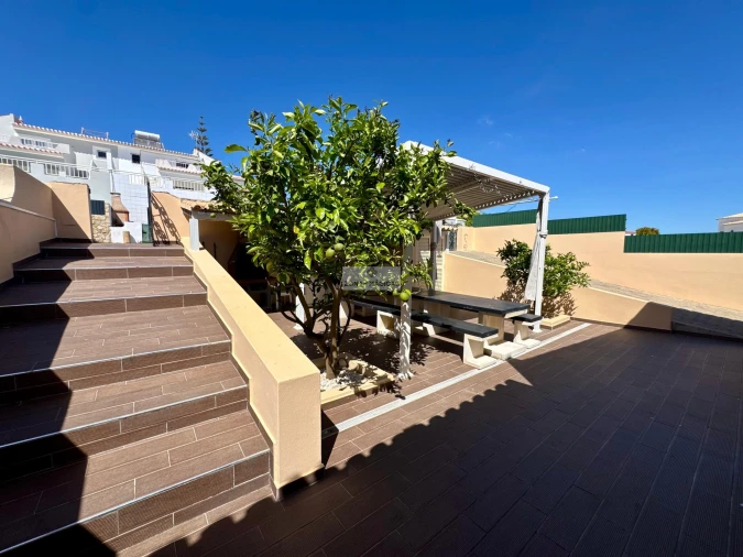 Moradia T4 para Venda em Lagos (São Sebastião e Santa Maria) Foto 45