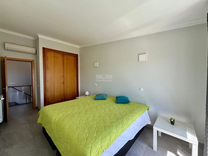 Moradia T4 para Venda em Lagos (São Sebastião e Santa Maria) Foto 41