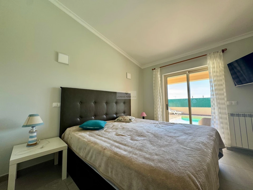 Moradia T4 para Venda em Lagos (São Sebastião e Santa Maria) Foto 34