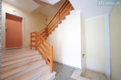 Apartamento T3 para Venda em Malveira e São Miguel de Alcainça