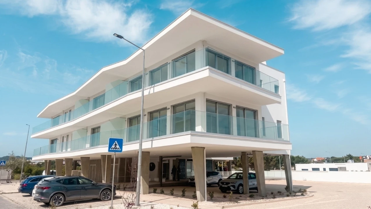 Apartamento T2 para Venda em São Martinho do Porto Foto 1