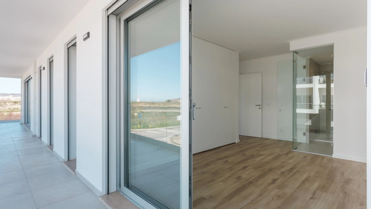 Apartamento T3 para Venda em São Martinho do Porto Foto 6